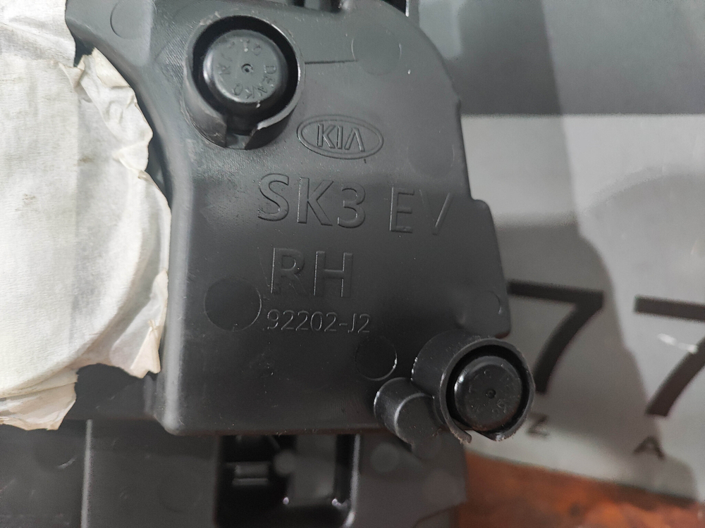 ДХО / ПТФ правый LED Kia Soul 3 (SK3) 19-22 Б/У Оригинал 92202J2000