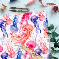 Ткань шелк Армани большие разноцветные медузы на белом фоне