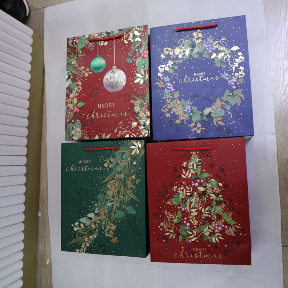 GAEM Пакет подарочный (бумага 210г/м2, блок 12шт), L30 W12 H39 см, 4в.