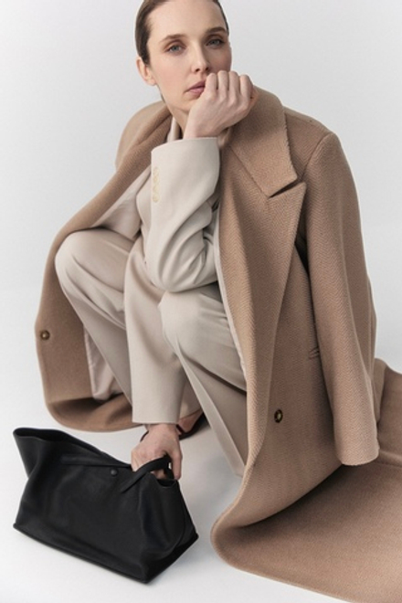 Пальто из шерсти Стелла Маккартни с поясом и кошельками карамельный