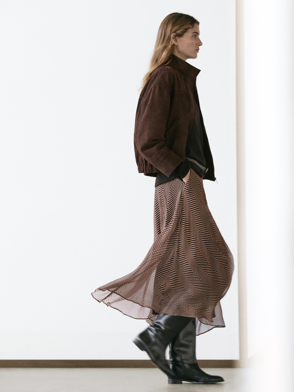 Massimo Dutti Расклешенная юбка миди с геометрическим принтом, бургунди