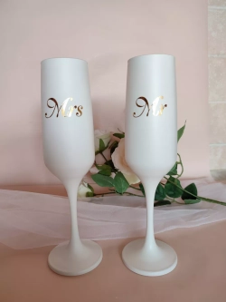 Свадебные бокалы  для молодоженов Mr. Mrs.
