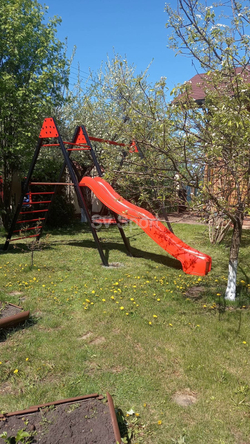 Монтаж уличных качелей Sv Sport с горкой