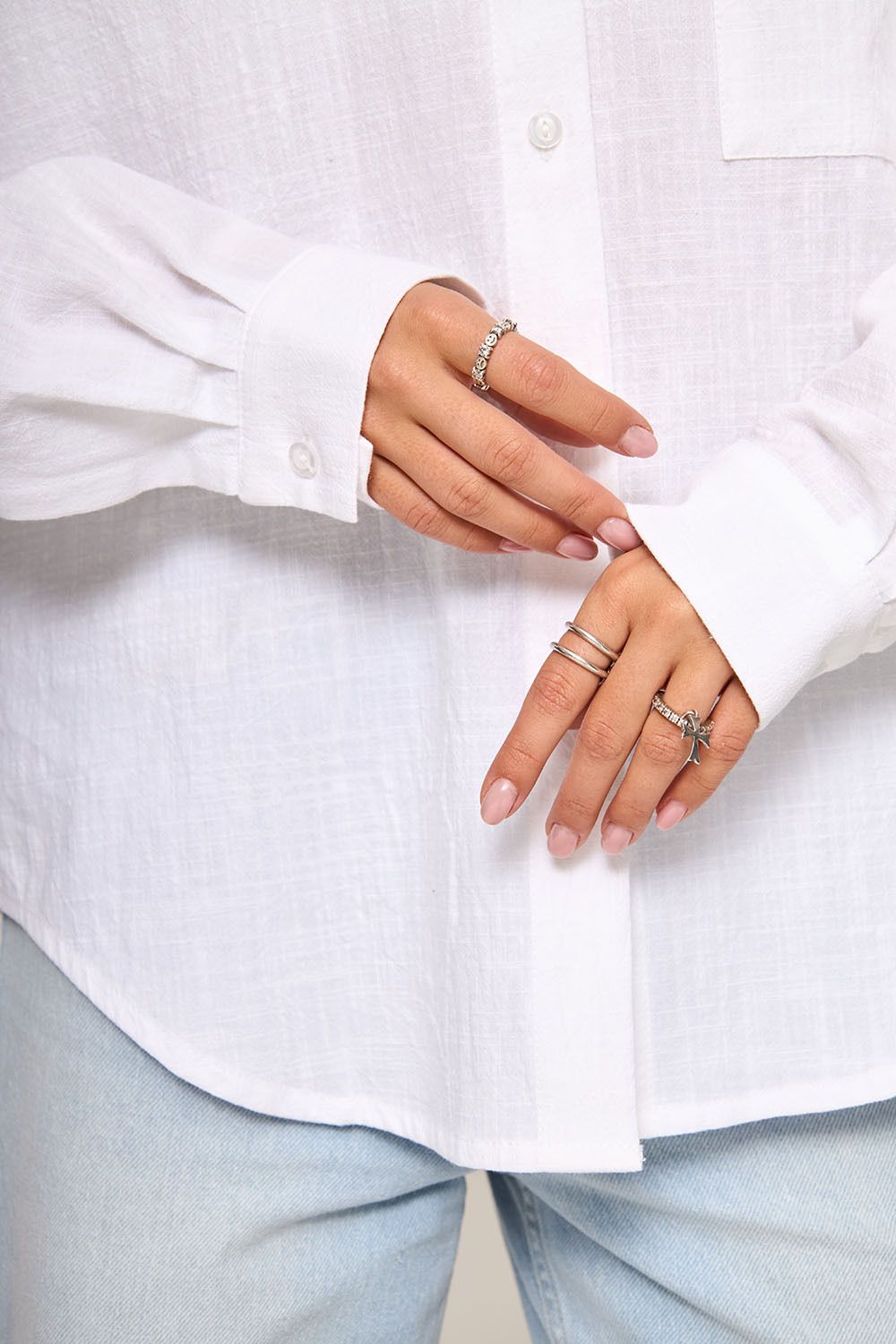 Рубашка с карманом из хлопка baby cotton белого цвета