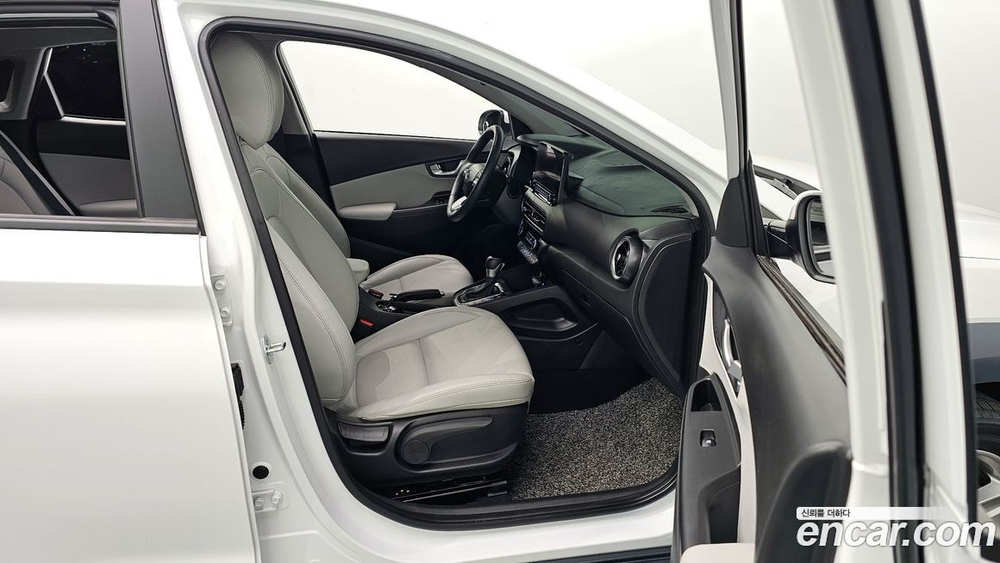 Hyundai The New KONA Бензин 2.0 2WD (11.2022)