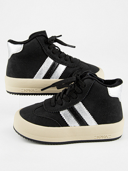 Кроссовки утепленные