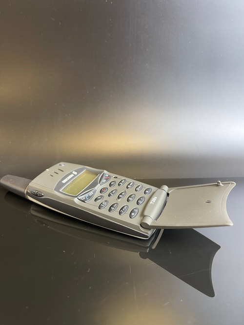 Телефон Ericsson T28s, ретро мобильный телефон, без зарядного устройства, времен 90х годов