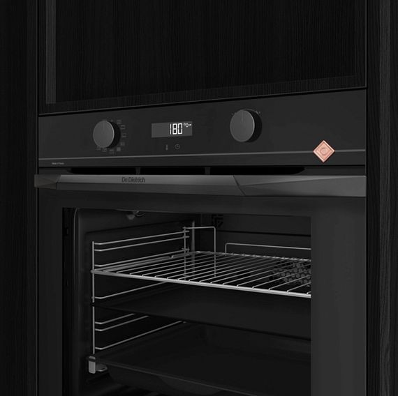 Духовой шкаф с функцией пара De Dietrich DOP4335H
