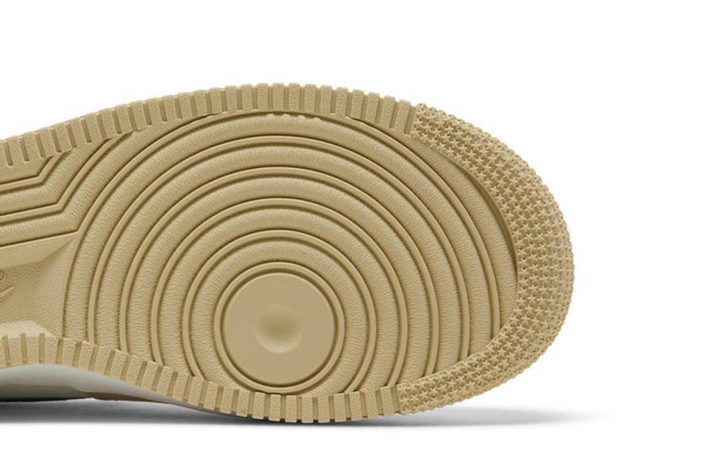 Кроссовки Nike Air Force 1 Lx "Team Gold"