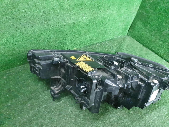 Фара правая BMW X7 G07 (2019-2022) Laser Light