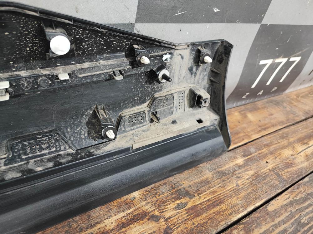 Накладка двери задней правой Haval F7 2, F7x 2 24-нв Б/У Оригинал 5006141XKN02A