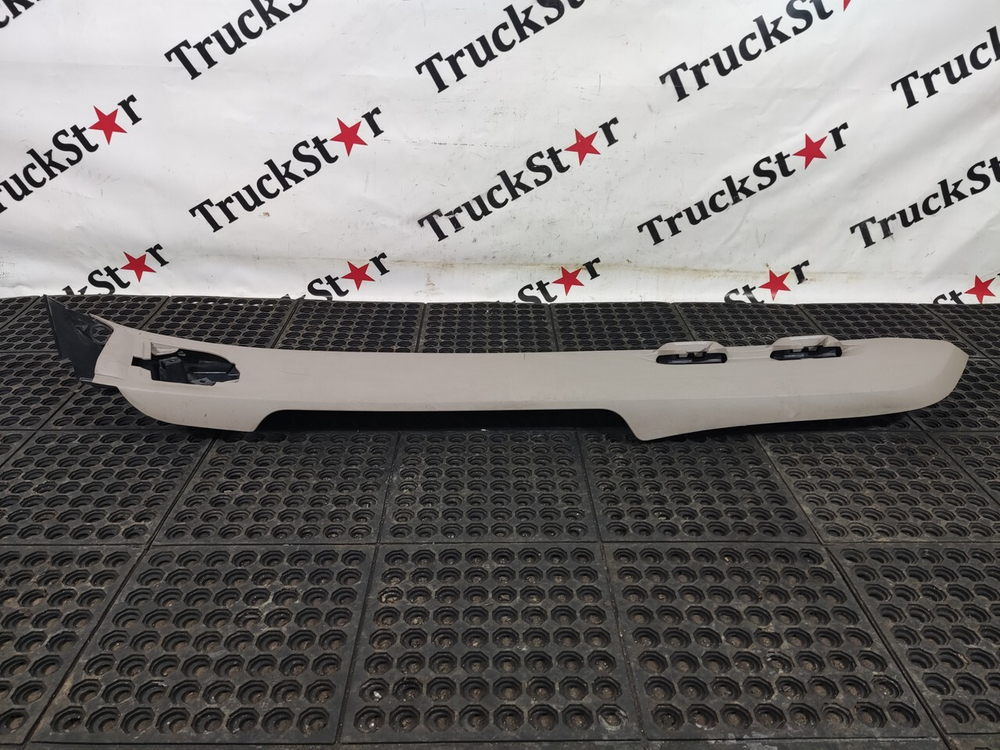 Накладка потолка левая 2023г