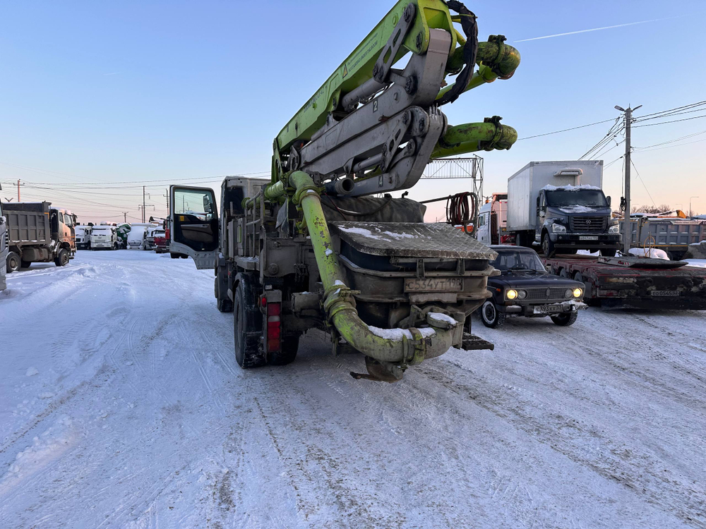 Howo T5G 4x2 Автобетононасос UMCSB3 (Дизельный, 6.9 л, 280 л.с. МТ)