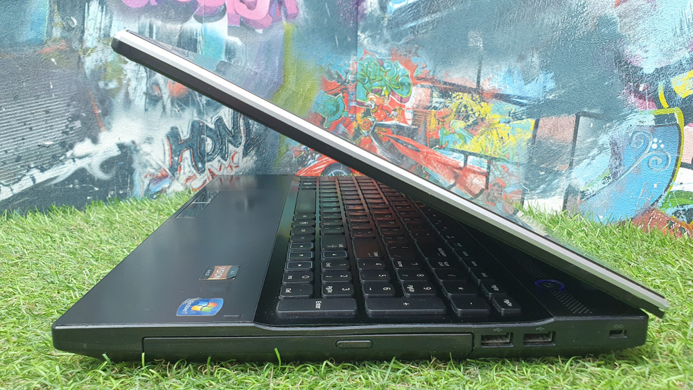 Ноутбук Samsung 305E5A 1366x768, AMD A4 1.9 ГГц, RAM 6 ГБ, SSD 128 ГБ