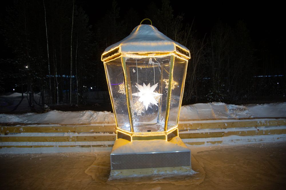 большой Фонарь со звездами внутри