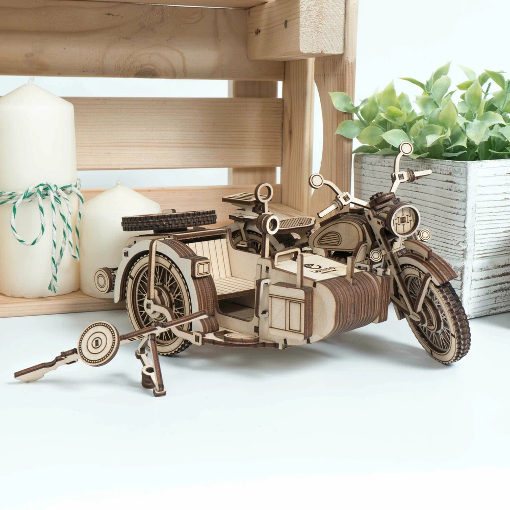 Деревянный конструктор Мотоцикл с коляской УРАН (Lemmo)