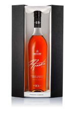 Коньяк Арарат Шарль Азнавур