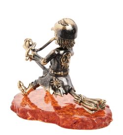 Народные промыслы AM-1945 Фигурка «Бабуся Ягуся Байкер» (латунь, янтарь)