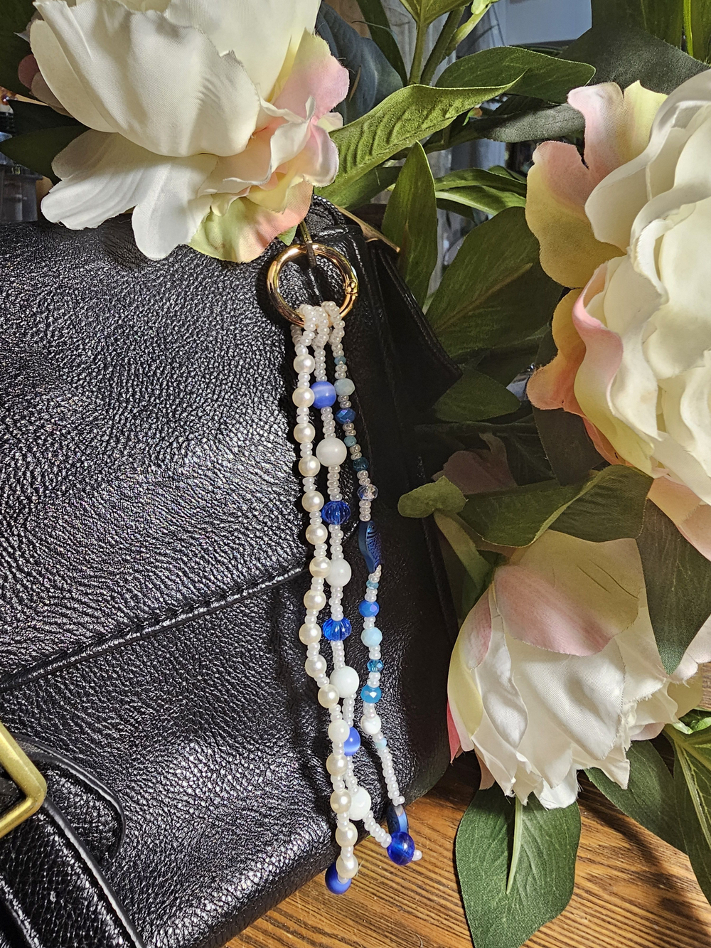 Обвес на сумку, брелок для ключей, подвеска авторская ручная работа с добавлением натуральных камней "Рыбки"