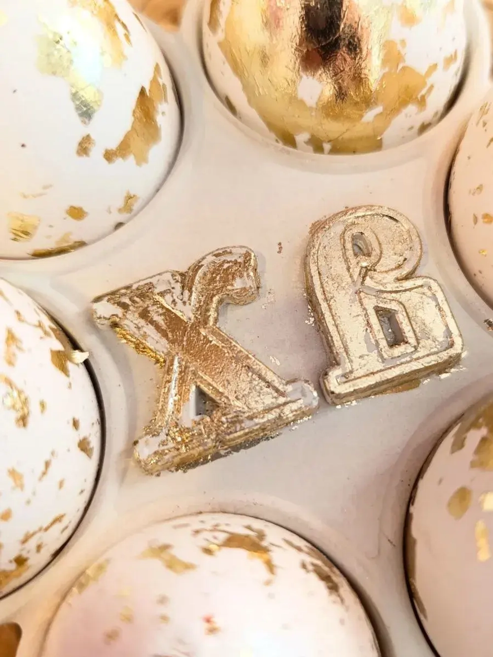 Подставка для яиц пасхальная белая