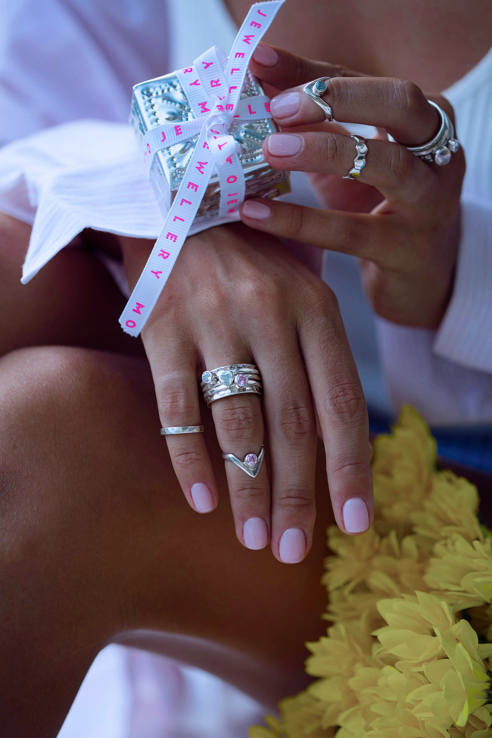 Кольцо «Мозаик» сердце с голубым топазом и розовым цирконом