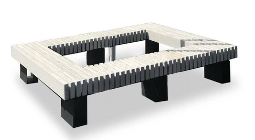 Скамейка вокруг дерева или столба Сколково