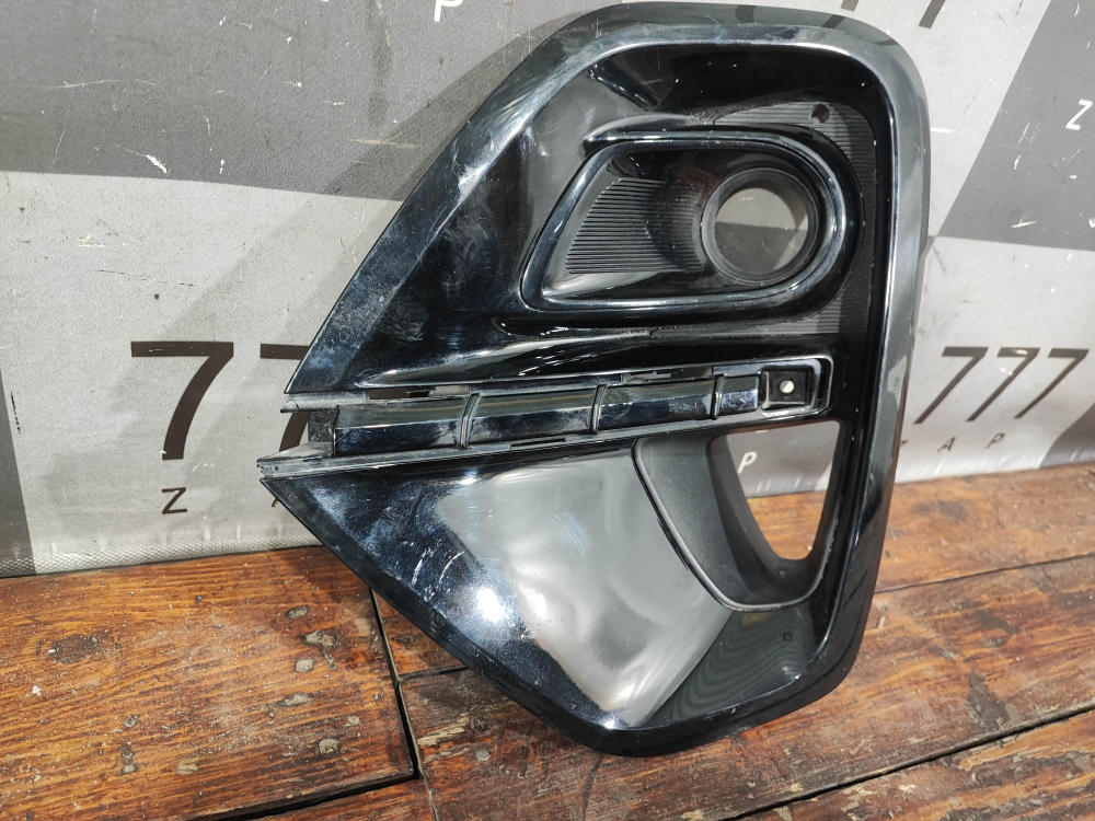 Накладка ПТФ левая Kia Sportage 4 18-22 Б/У Оригинал 86521F1510