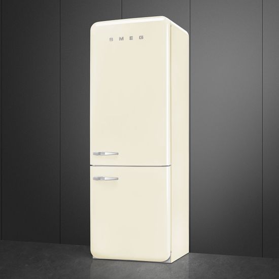 Холодильник Smeg FAB38RCR