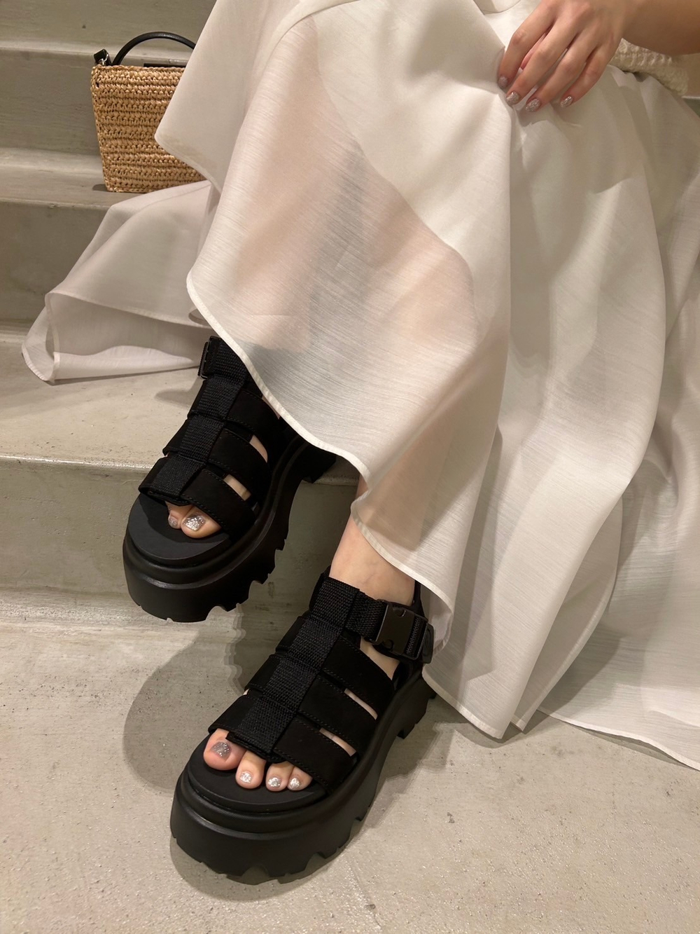 Сандалии женские UGG Cora