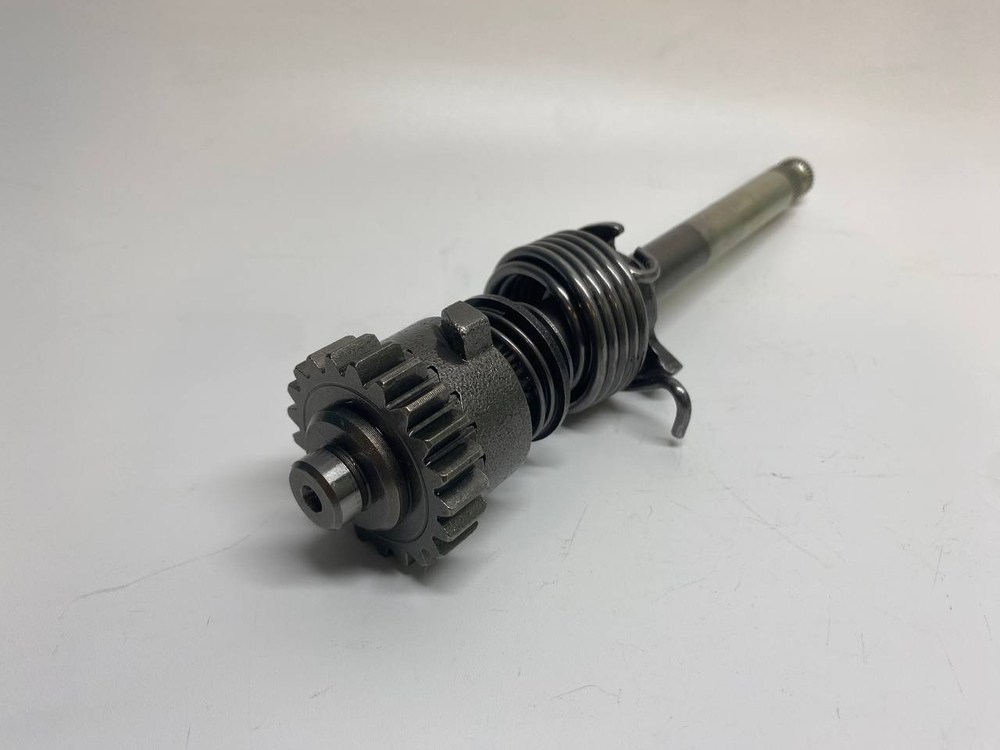 Вал кикстартера в сборе двигатель 1P39FMA