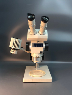Микроскоп Carl Zeiss