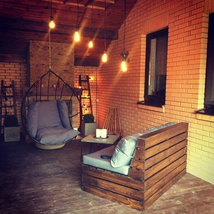 Диван стилизованный под поддоны ДВ10