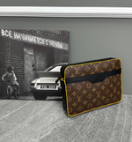 Сумка-мессенджер Louis Vuitton