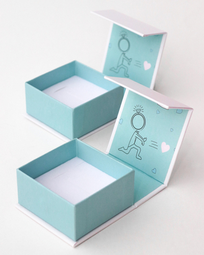 Футляр картонный с перекидной крышкой, серия "МАРК. СЮРПРИЗ", 60х60х34 мм