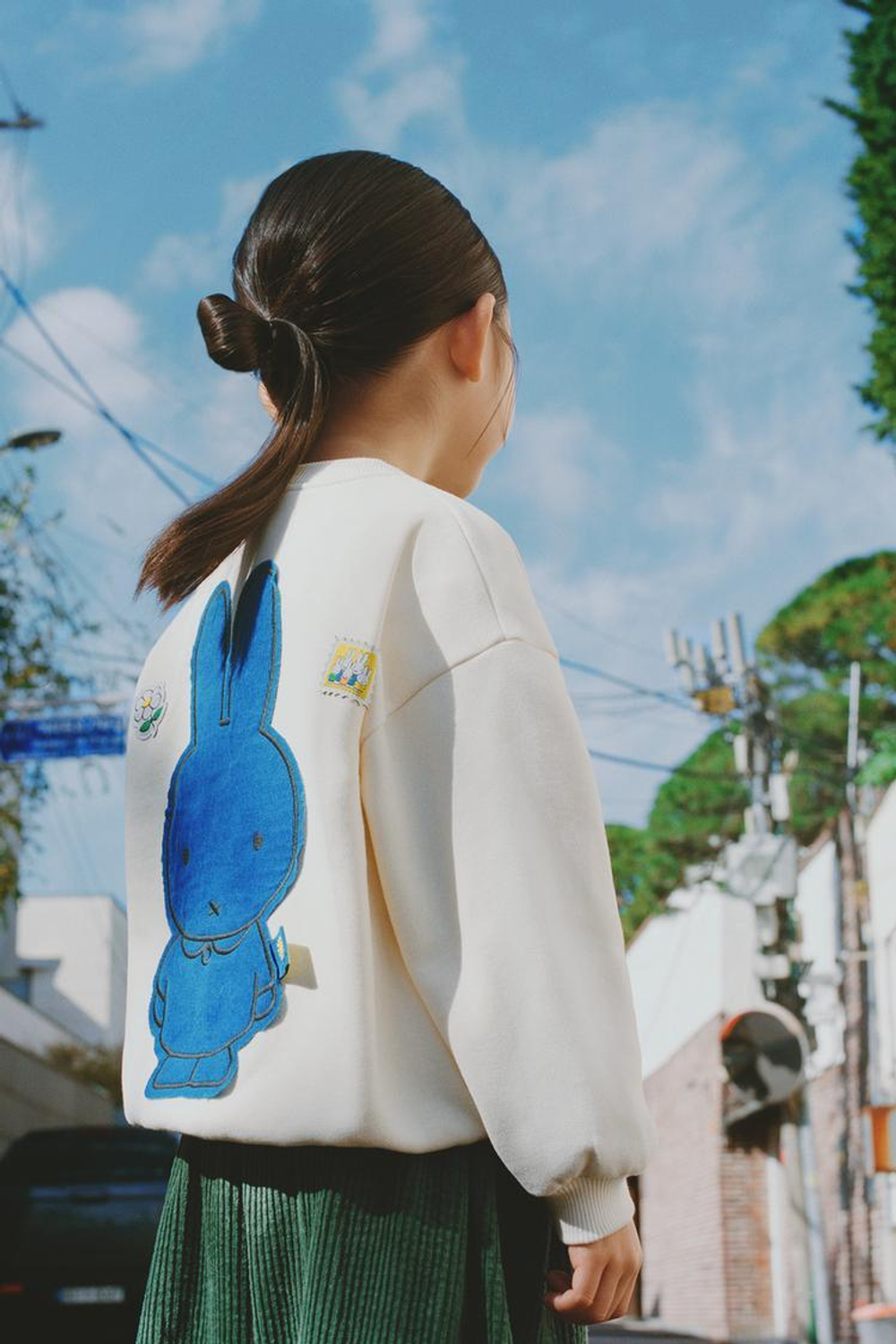 ZARA ТОЛСТОВКА С НАШИВКАМИ MIFFY™ MERCIS BV ©, ЭКРЮ