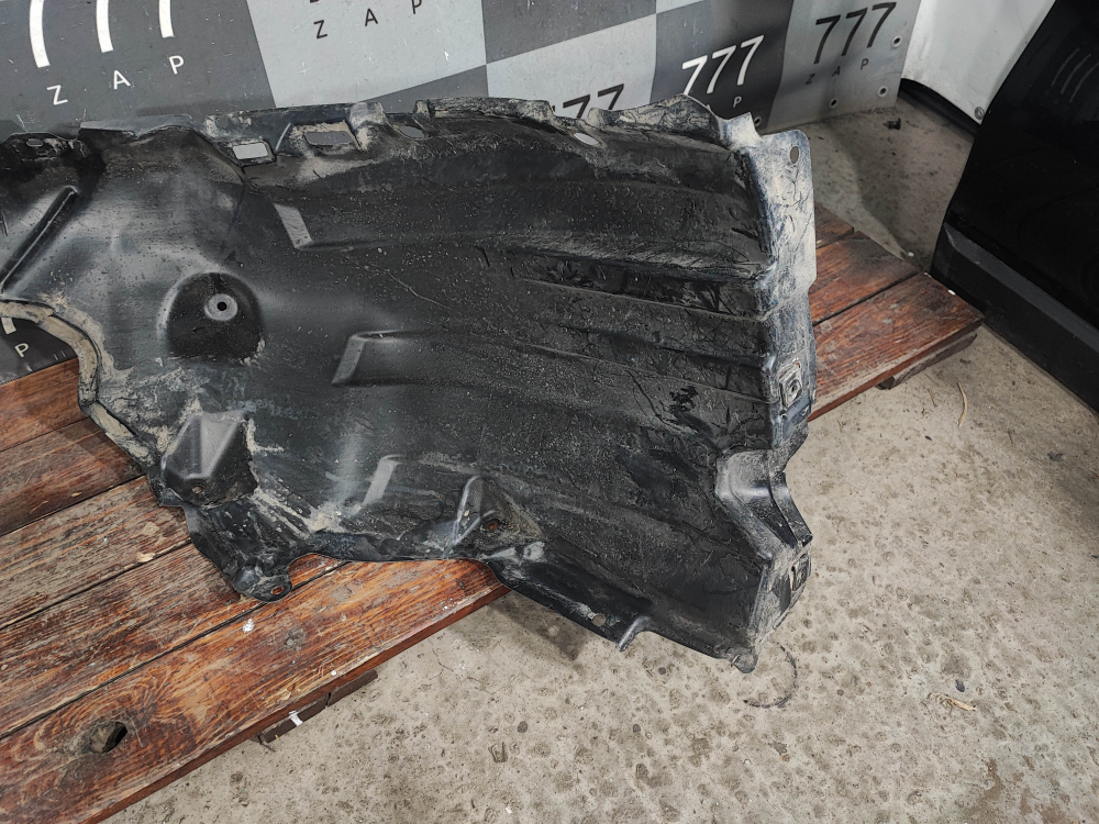 Подкрылок передний правый Toyota Camry (XV70) 17-нв Б/У Оригинал 5380533060