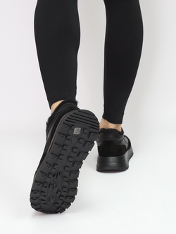 Кроссовки женские зимние