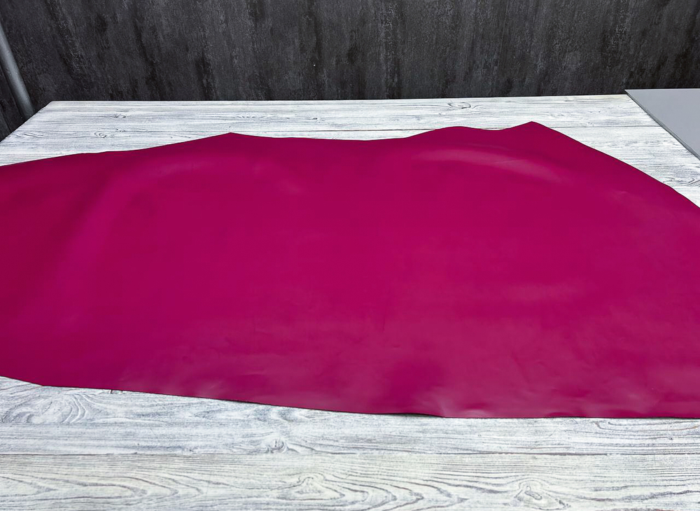 Bolero Wax Fuxia (1,3-1,5 мм), цв. Бордовый, натуральная кожа