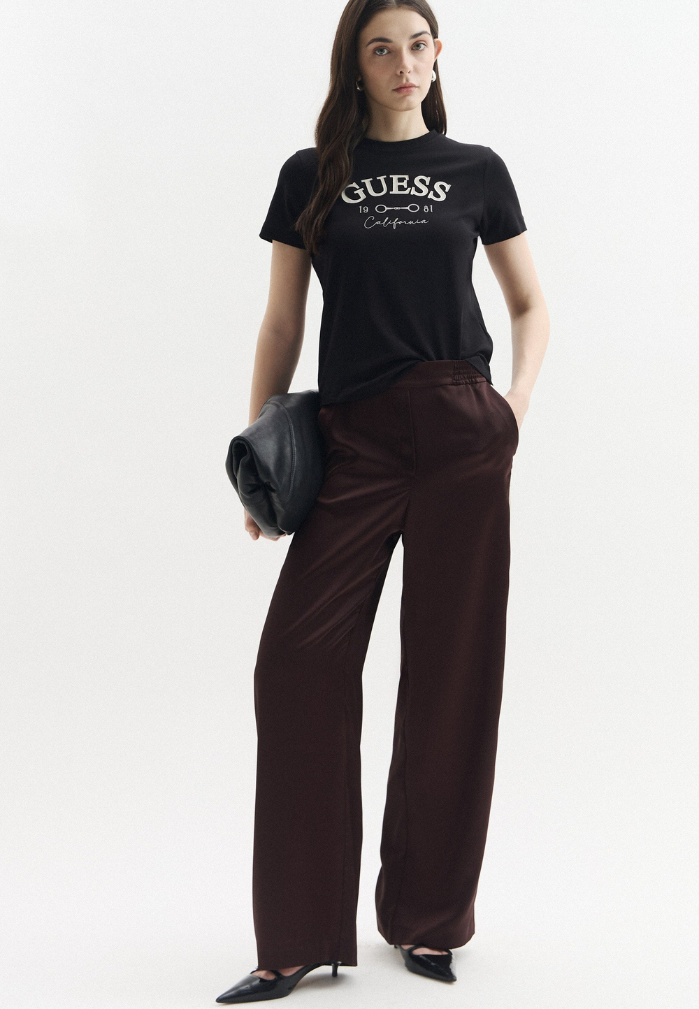 Футболка женская GUESS