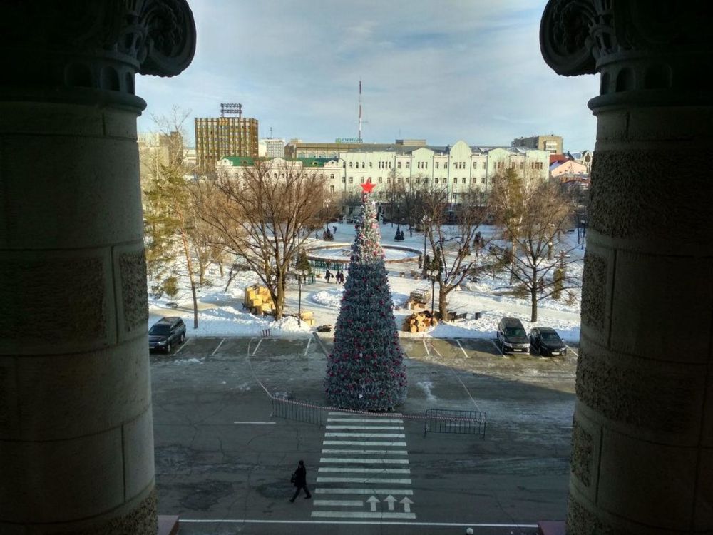 Уличная елка каркасная "Уральская изумрудная" (пвх бело-зелёная) 7 м