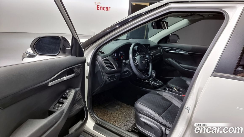 Kia Seltos Бензин 1.6 Turbo 2WD (05.2020)