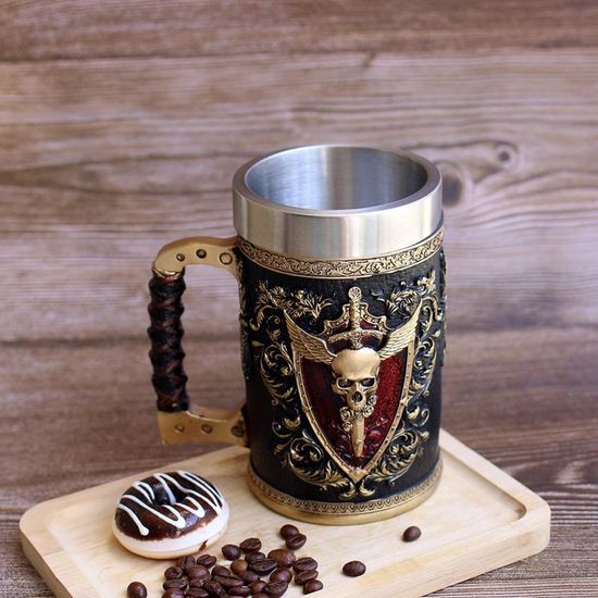 3D Кружка гигант Череп с крыльями и щитом, металл внутри, 600 мл