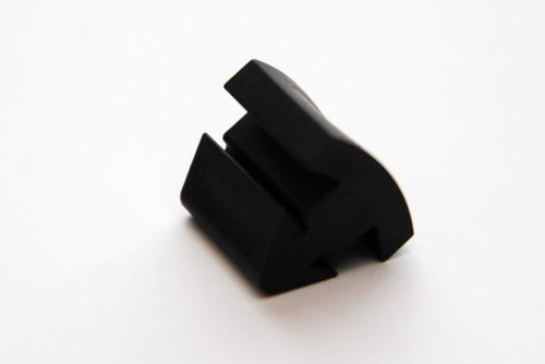 Пистон уплотнителя порога ВАЗ 2110 20шт г. Сызрань