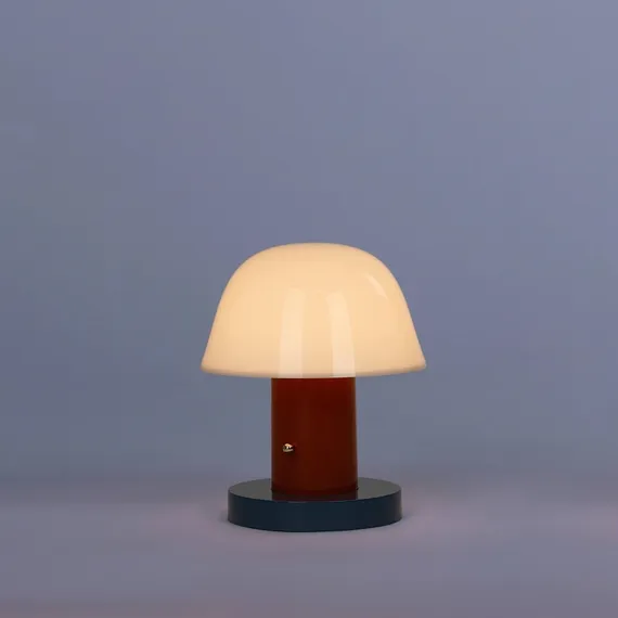 Настольный светильник Nilson диаметр 23