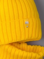 Шапка для девочки осенняя c ушками и снуд