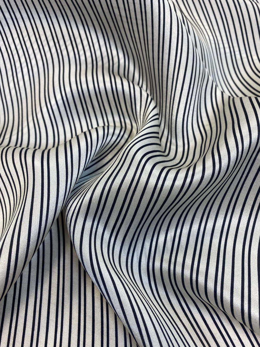 Ткань натуральный шелк 100% (Италия) ш-135см цена за 0,8м