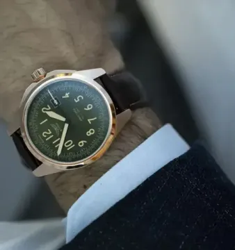 Наручные часы Aviator V.1.38.2.329.4