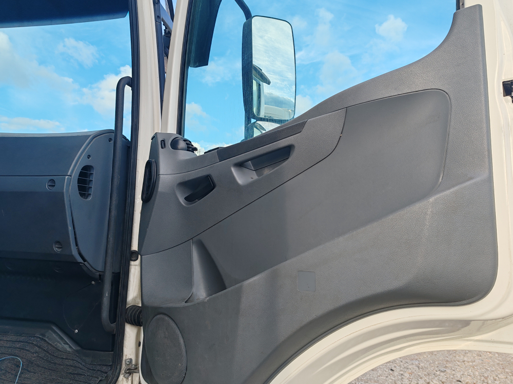 КамАЗ 5490 4x2 Седельный тягач 5490-S5 (Дизель/Газ, 12,0 л, 401 л.с., МТ)