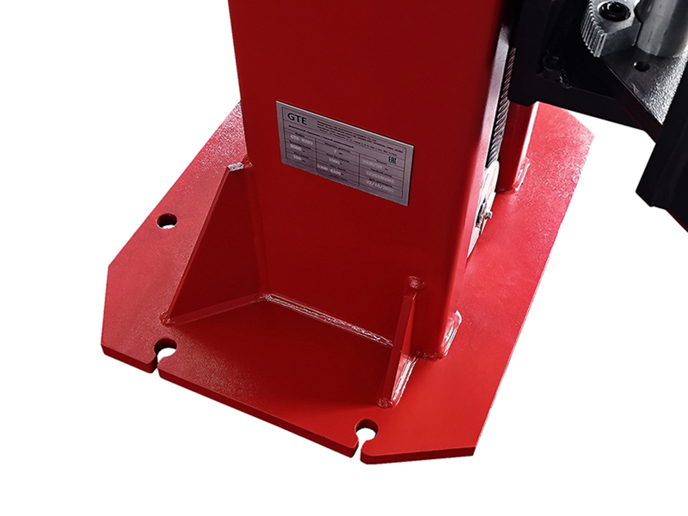 Подъемник электрогидравлический 5.5т 110-1800мм 2-х стоечный 380В верх. синхрон.(механ. с 1 кол) GTE