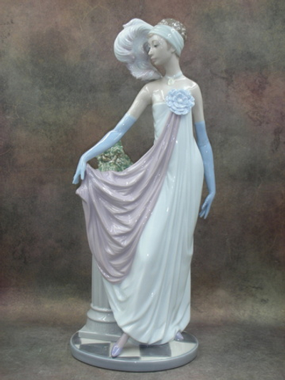 Статуэтка. Фарфор. Светская львица 20-х годов. Lladro. Испания